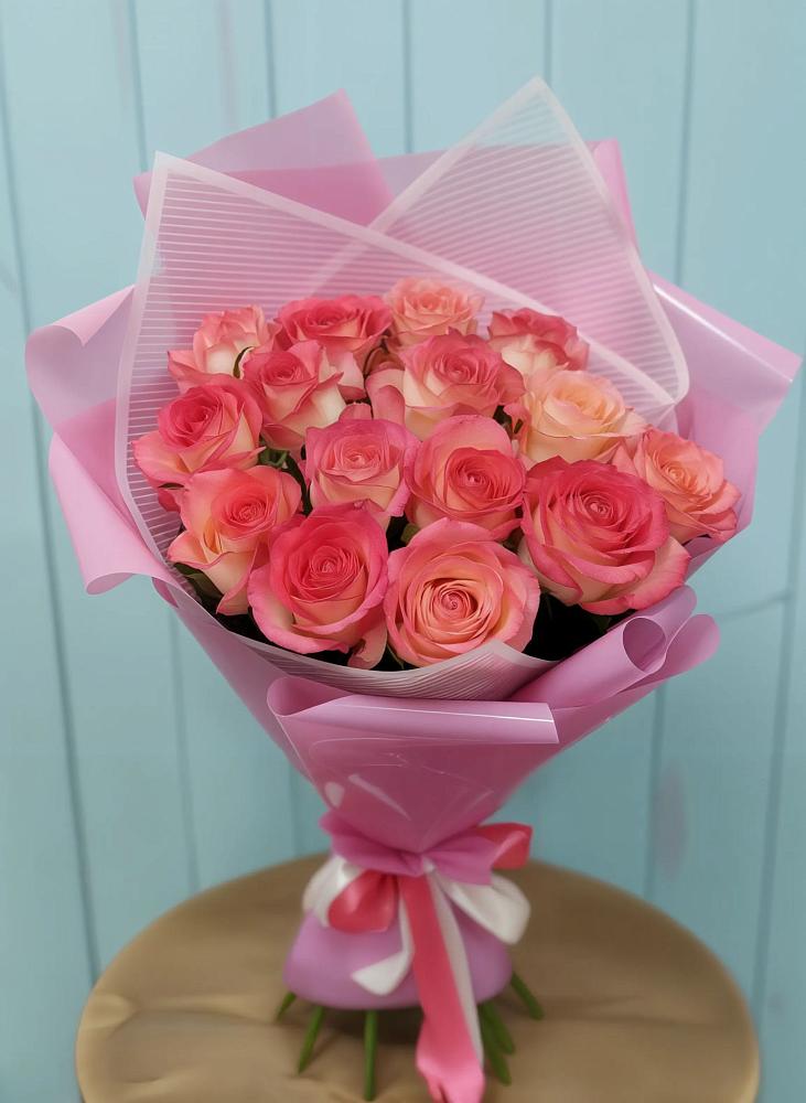 Букет 15 Розовых роз Равель в Кошехабльском