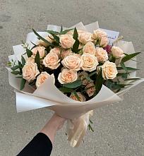 Букет Кремовые розы Латте в Кошехабльском