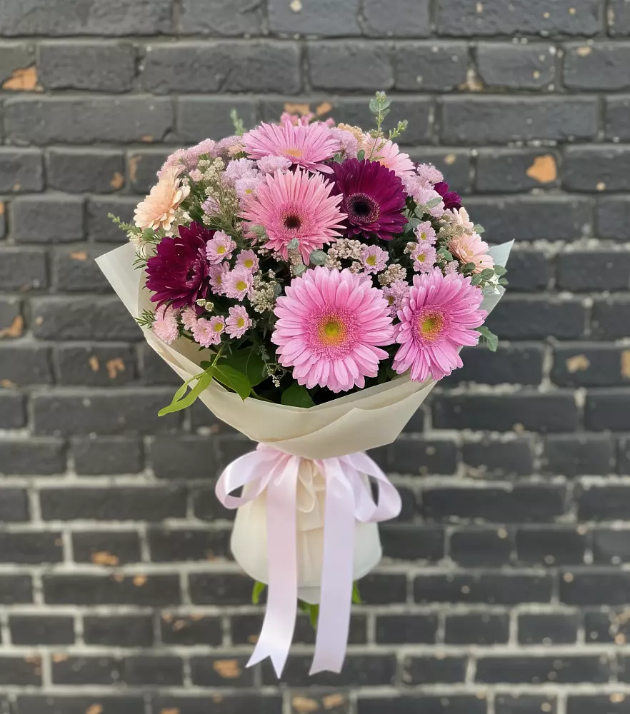 Букет цветов из: Герберы и Хризантемы в Кошехабльском