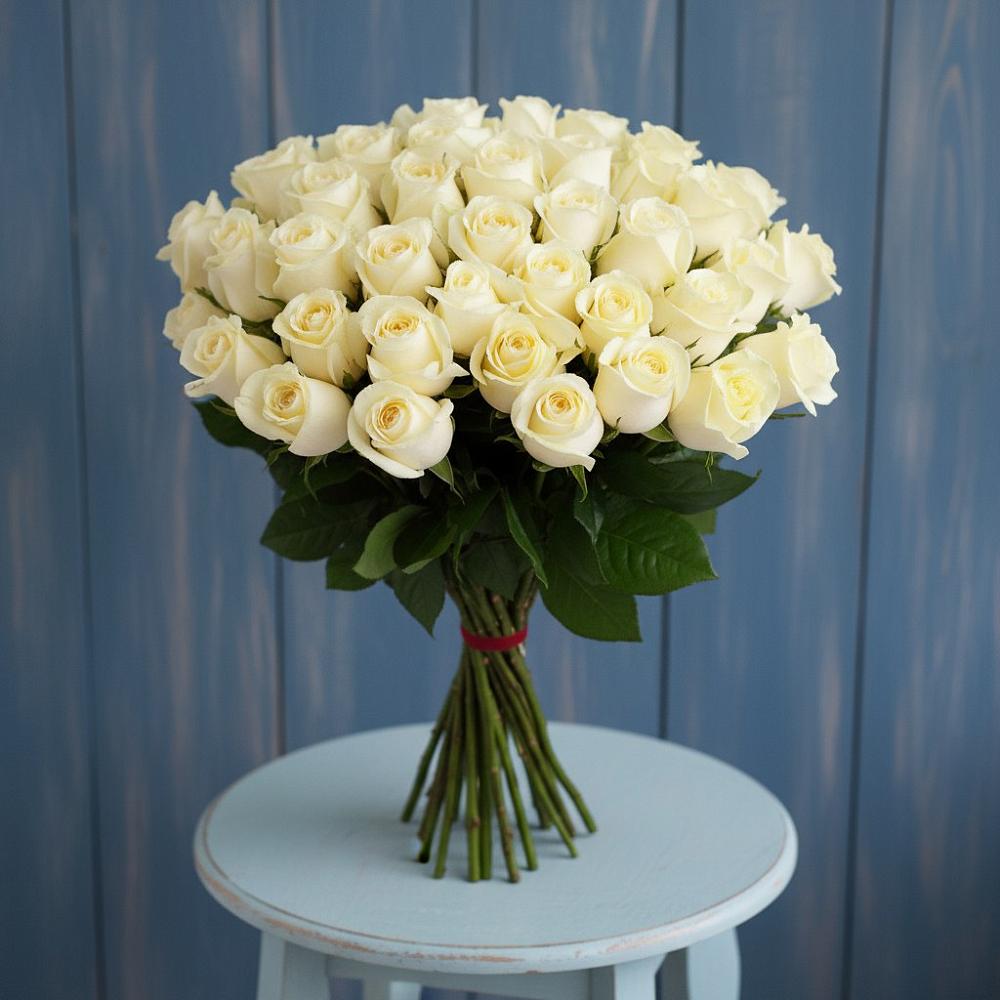 Букет 51 Белая роза Эдлесс Лав в Кошехабльском