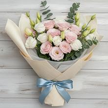 Букет цветов из:  Лизиантусы в Кошехабльском