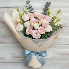 Букет цветов из:  Лизиантусы в Кошехабльском