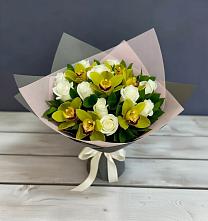 Букет цветов из:  Орхидеи и Розы в Кошехабльском