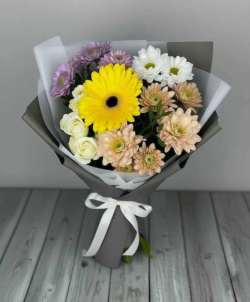 Букет цветов из: Розы, Герберы и Хризантемы в Кошехабльском