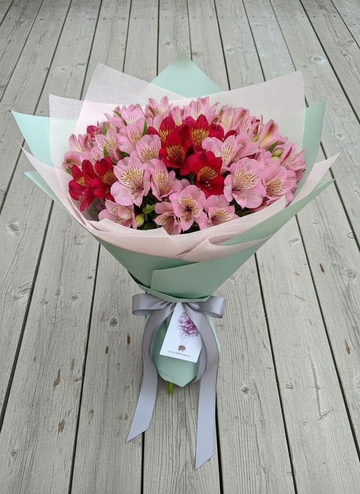 Букет цветов из: Альстромерии в Кошехабльском