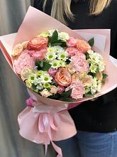 Букет цветов из:  Гвоздики, Розы и Хризантемы в Кошехабльском