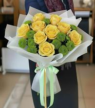 Букет цветов из:  Хризантемы и Розы в Кошехабльском