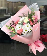 Букет цветов из:  Розы, Лизиантусы и Хризантемы в Кошехабльском