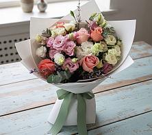 Букет цветов из:  Розы, Лизиантусы и Гвоздики #REPLACE_PRED# Кошехабльском