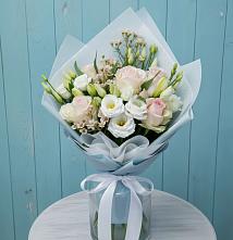 Букет цветов из:  Розы и Лизиантусы #REPLACE_PRED# Кошехабльском