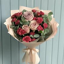 Букет цветов из:  Гвоздики и Розы в Кошехабльском