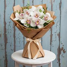 Букет цветов из:  Орхидеи и Розы в Кошехабльском