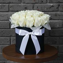 Цветочная композиция из Розы в шляпной коробке в Кошехабльском