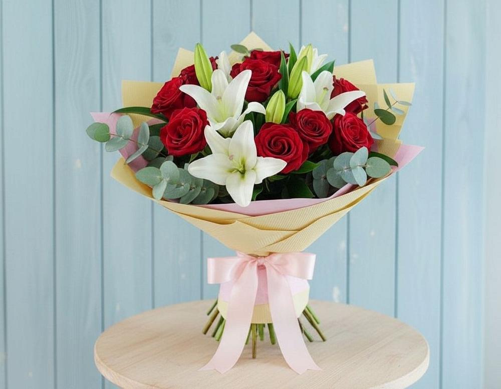 Букет цветов из: Лилии и Розы в Кошехабльском